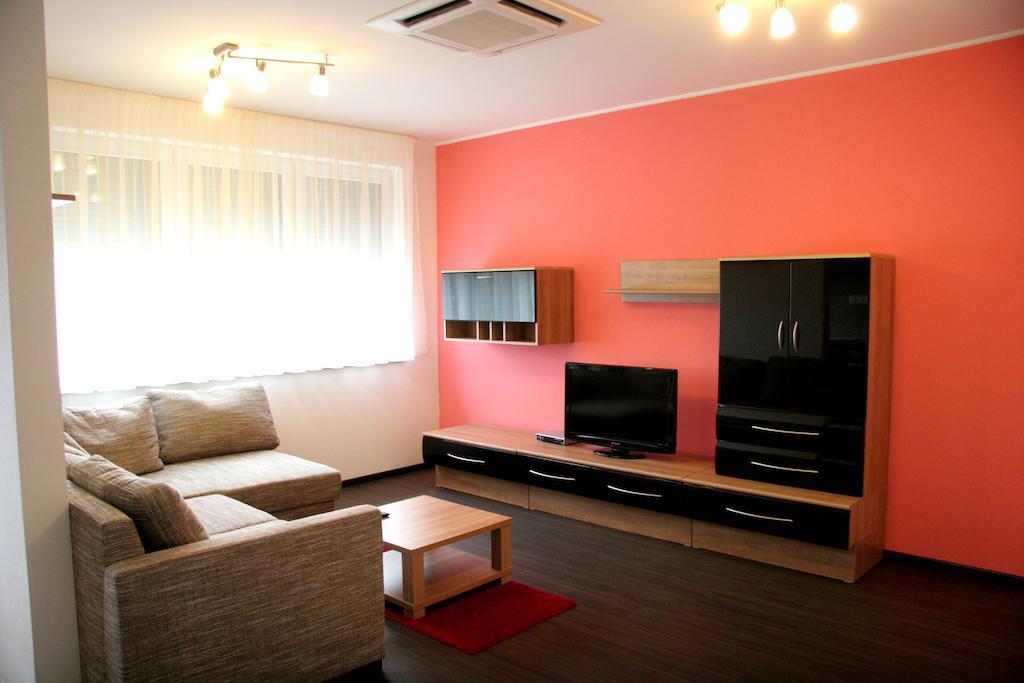 Fine Restaurant & Apartments Malacky Habitación foto